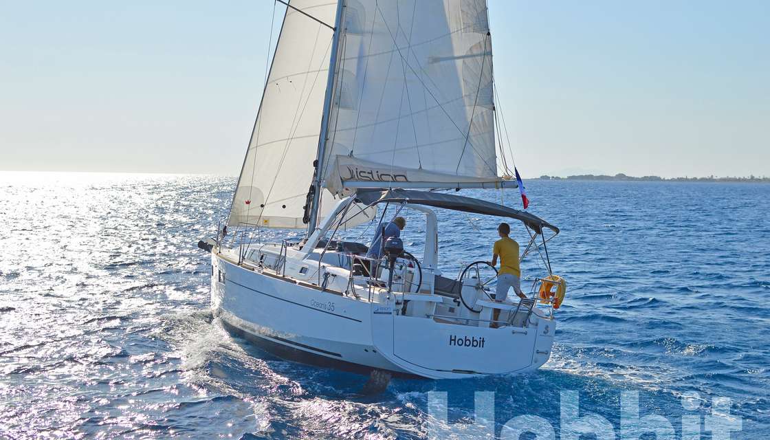 Oceanis 35
