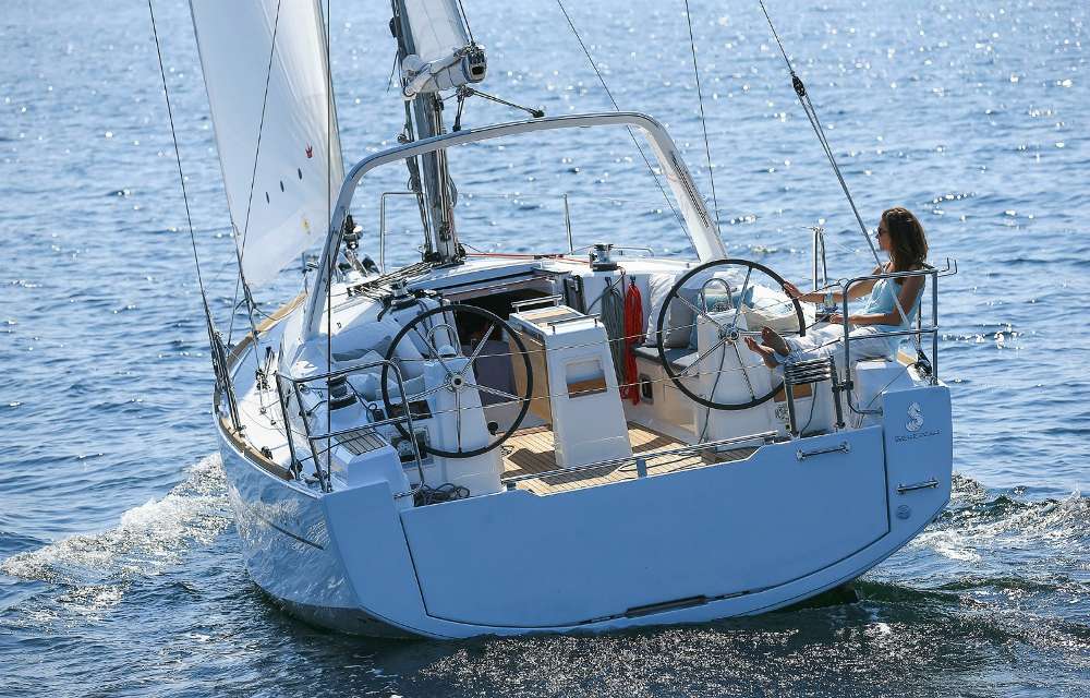 Oceanis 35
