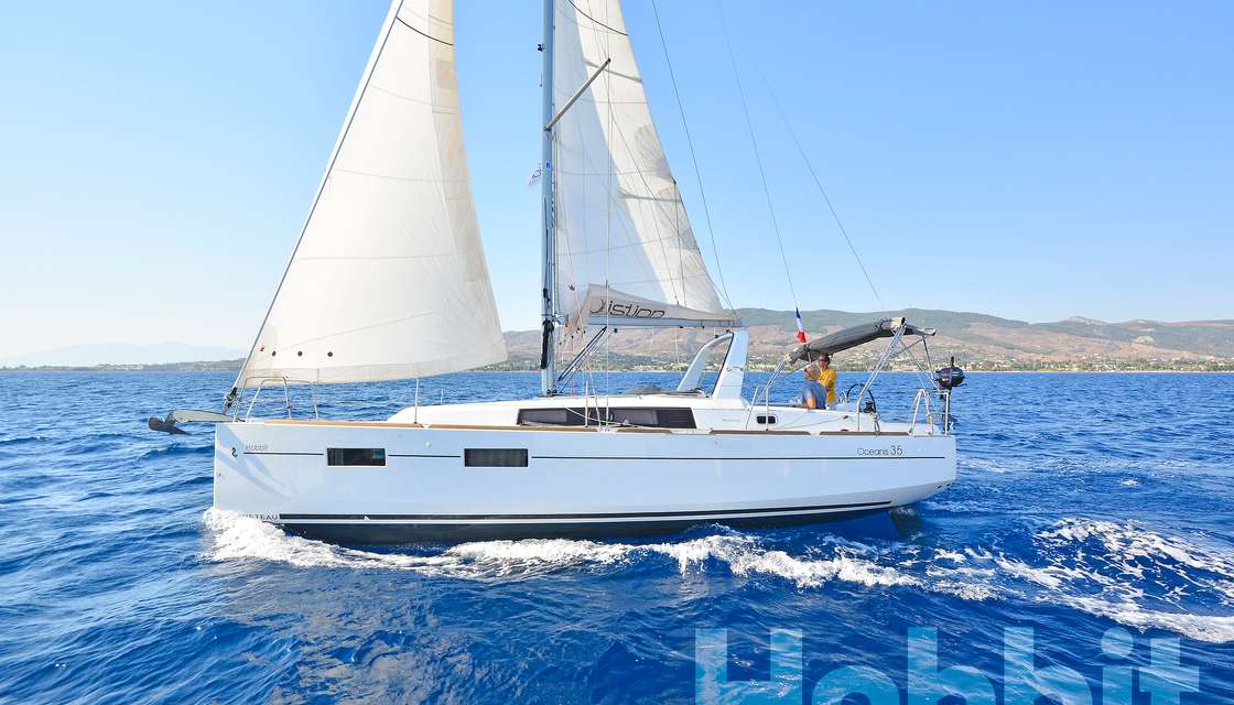 Oceanis 35