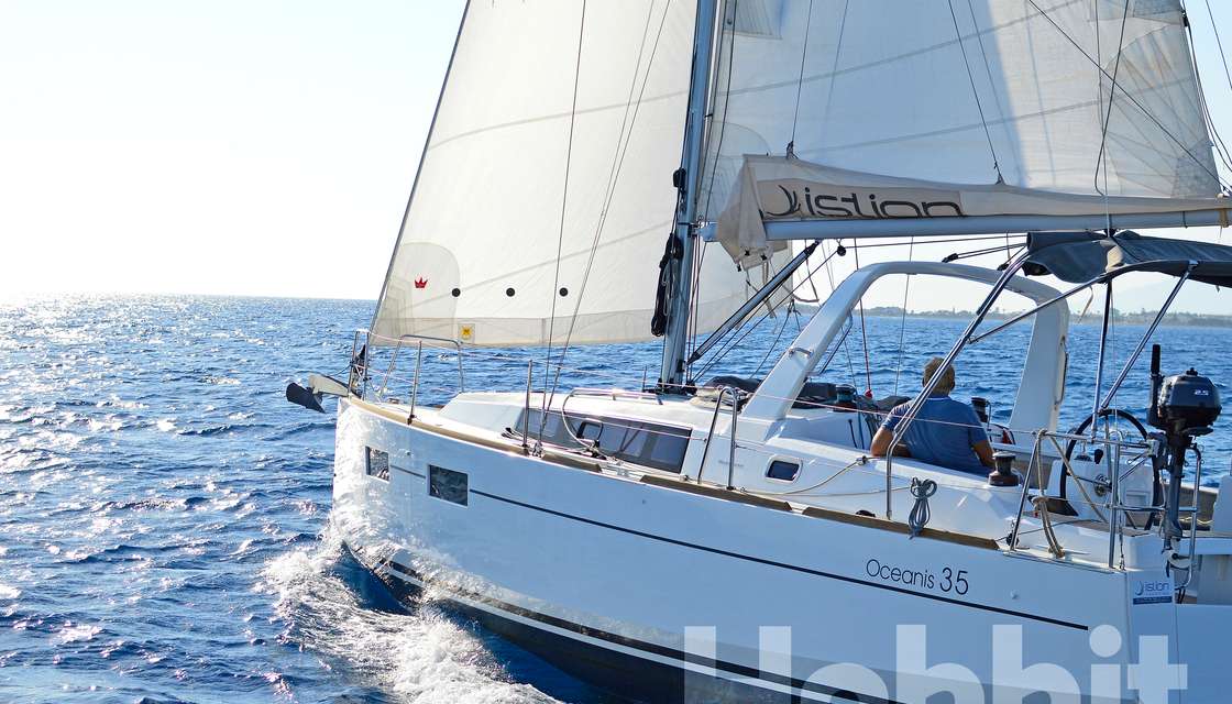 Oceanis 35