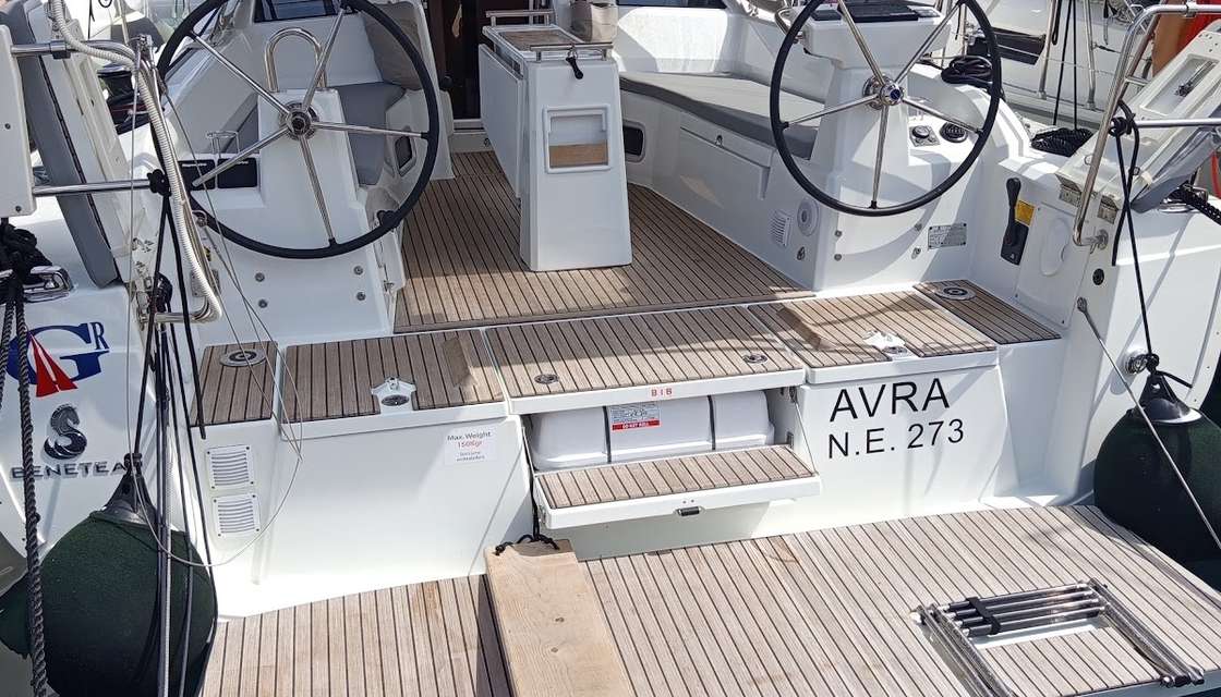 Oceanis 37.1