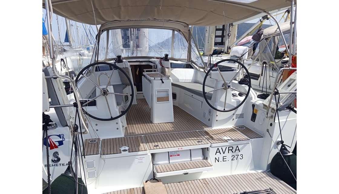 Oceanis 37.1