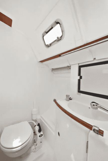 Oceanis 423