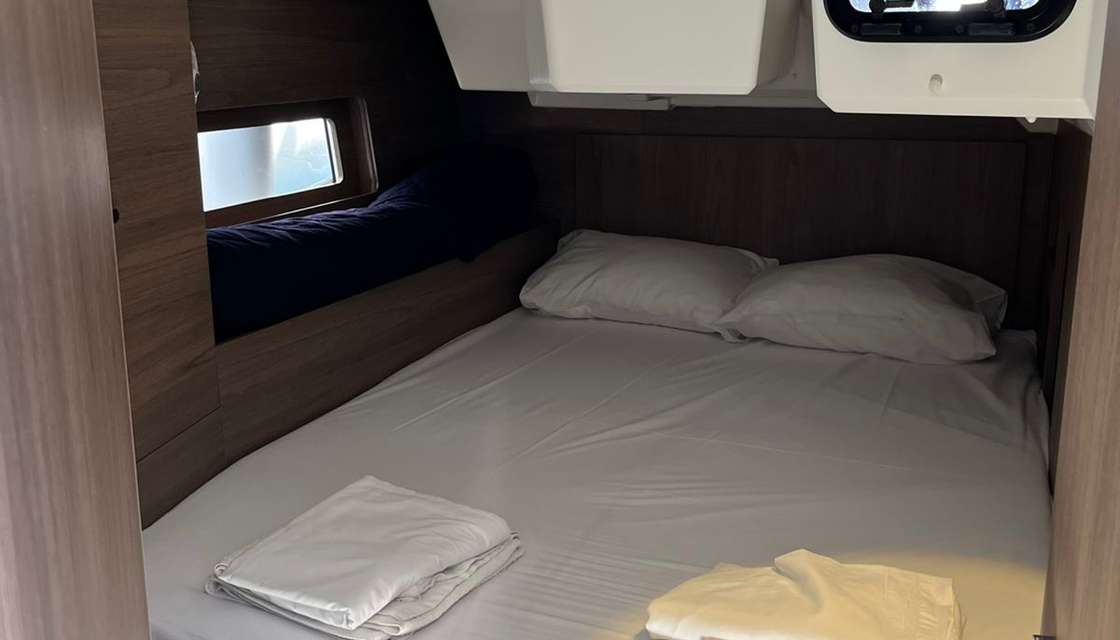 Oceanis 47