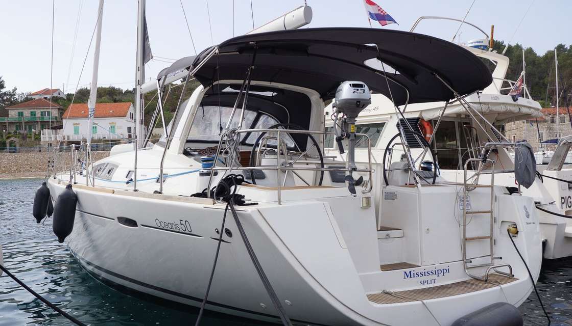 Oceanis 50 Family