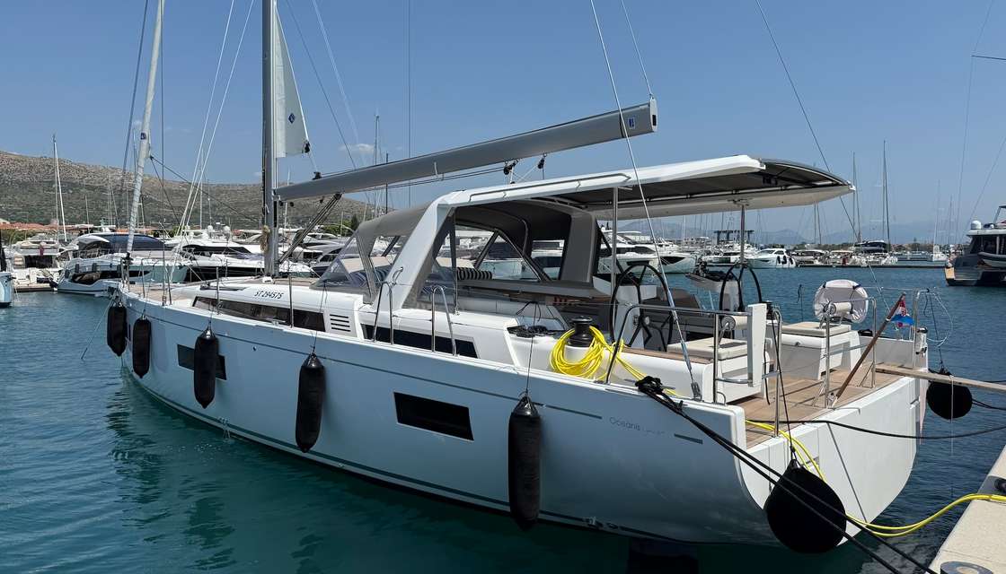 Oceanis 60