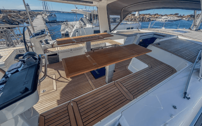 Oceanis 60