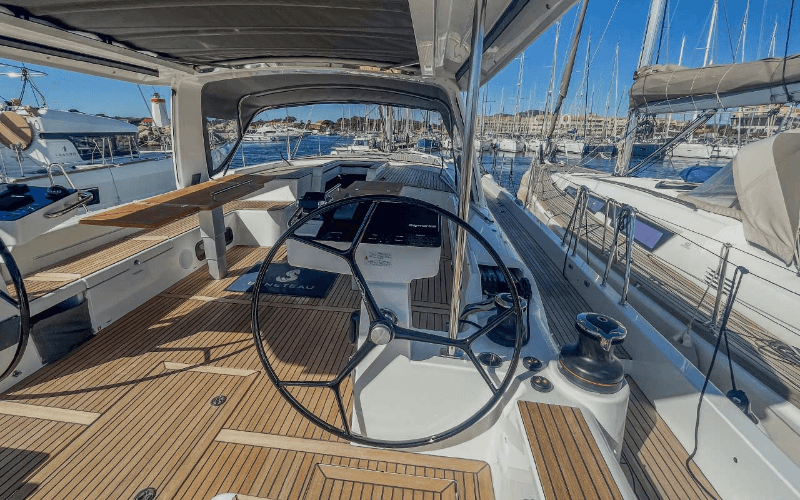 Oceanis 60