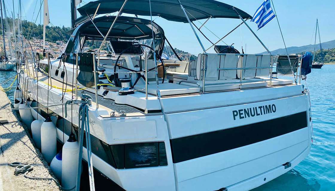 Oceanis Yacht 62
