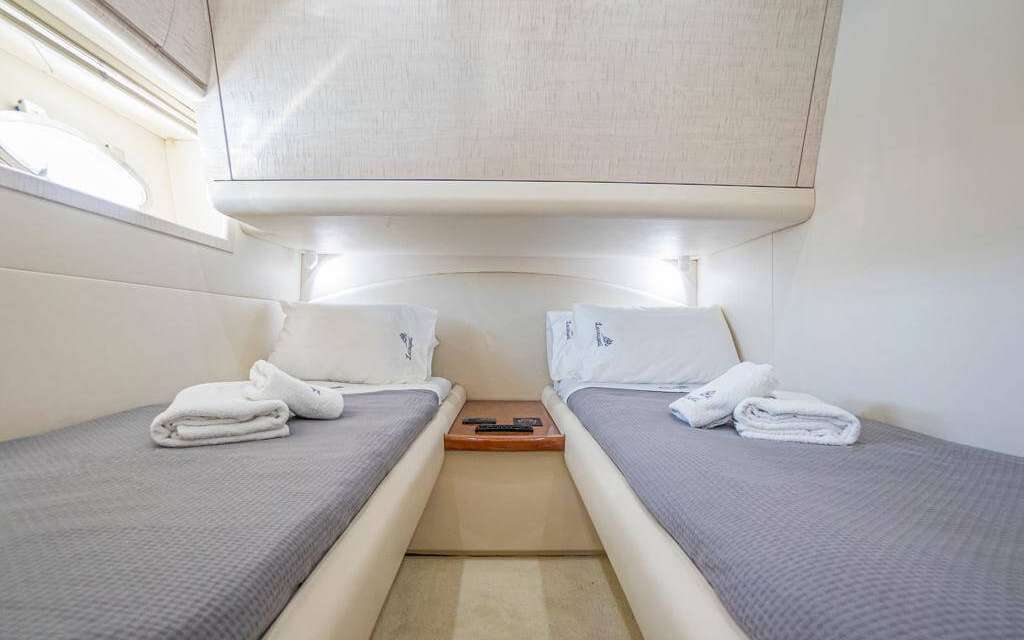 Pershing 54