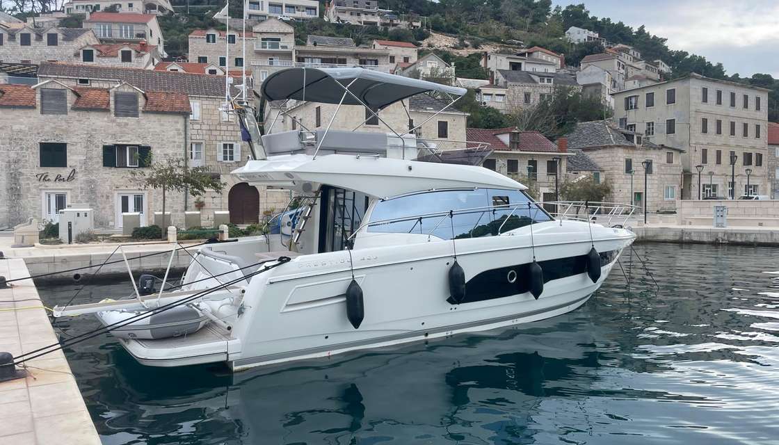 Prestige 420 Fly