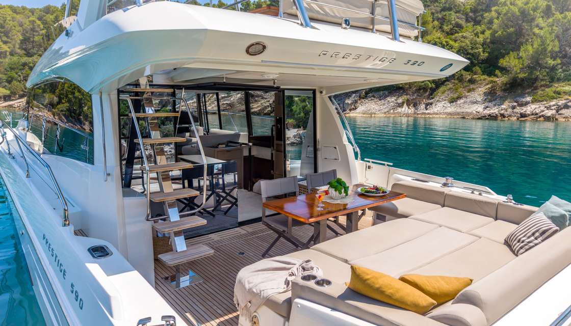 Prestige 590 Fly