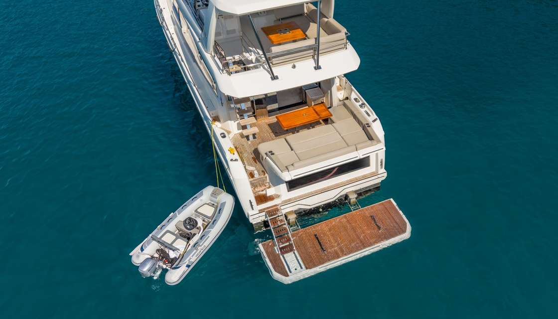 Prestige 590 Fly