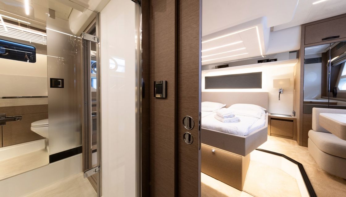 Prestige 590 Fly