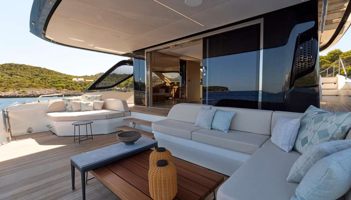 Prestige M7