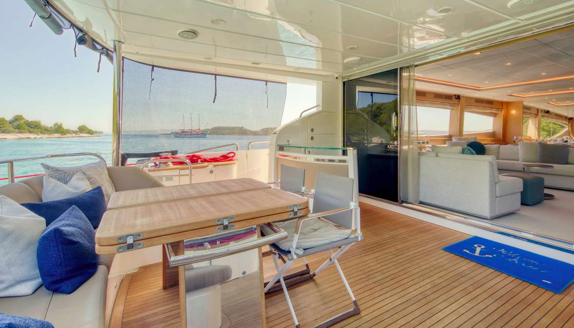 Piano della barca Princess 85 Flybridge