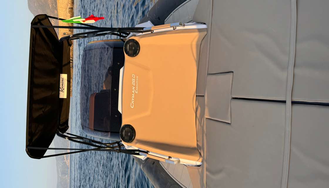 Cayman 28.0 Executive