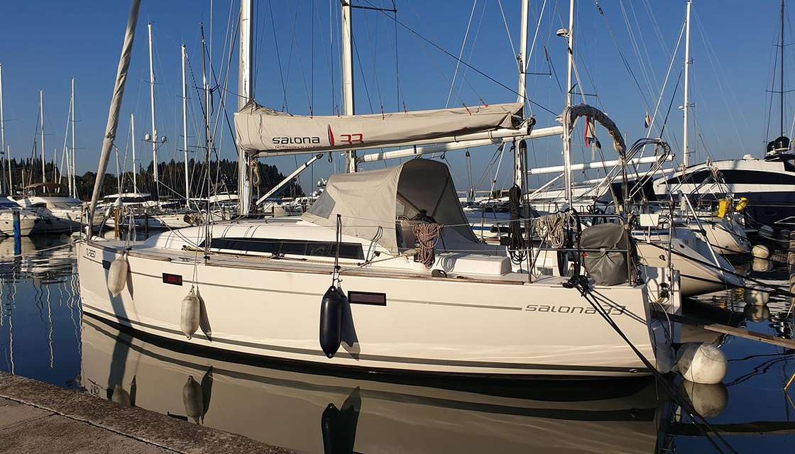 Salona 33