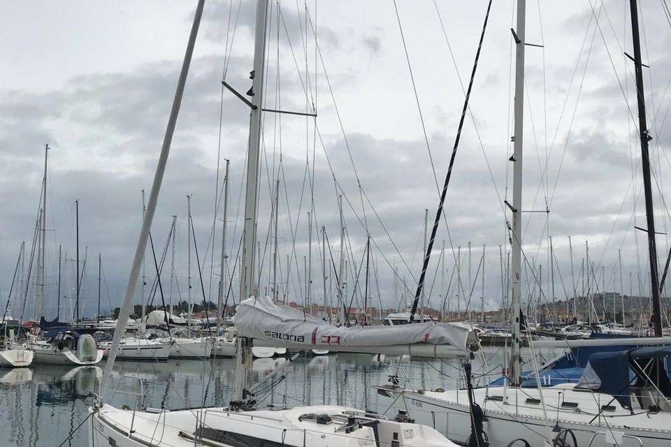 Salona 33