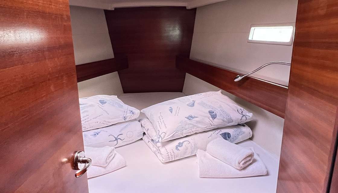 Salona 44