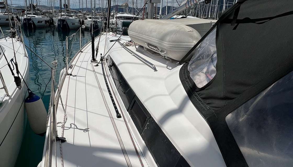 Salona 44