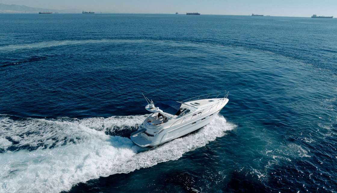 Sealine S37