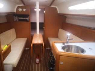 Sun Odyssey 30i