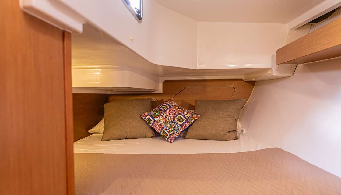 Sun Odyssey 319