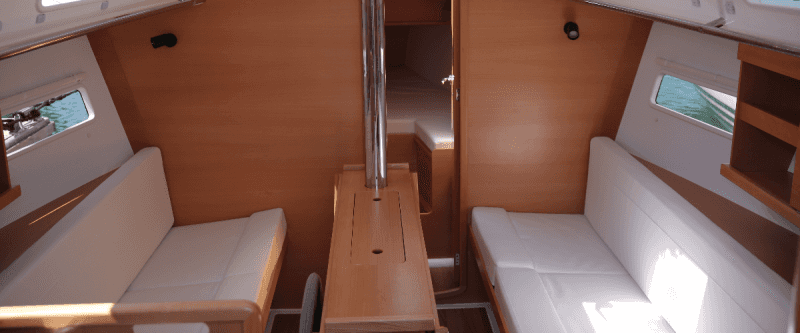 Sun Odyssey 319