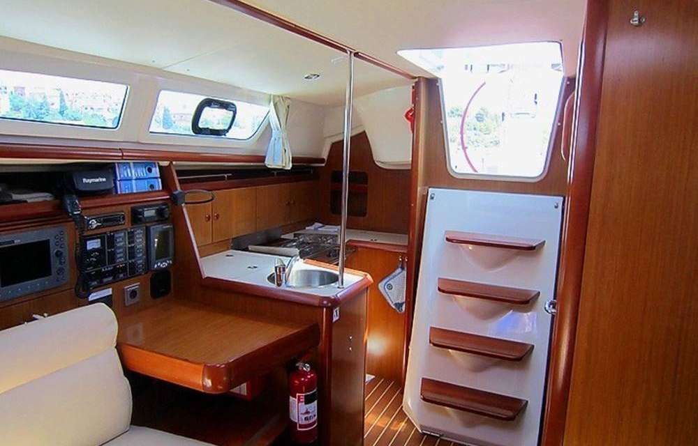 Sun Odyssey 32i