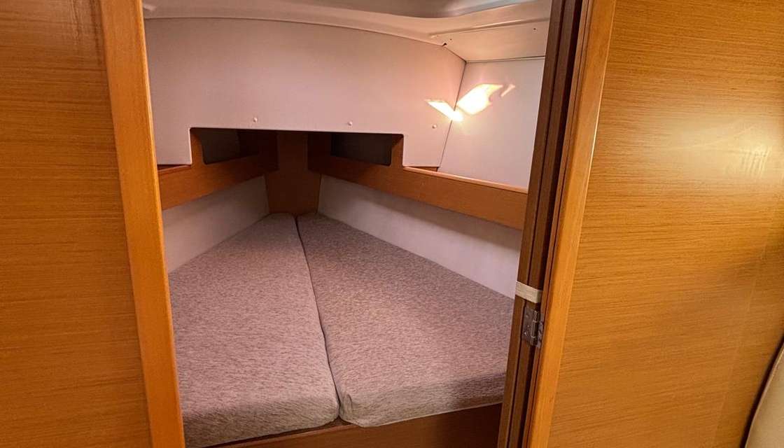 Sun Odyssey 33i
