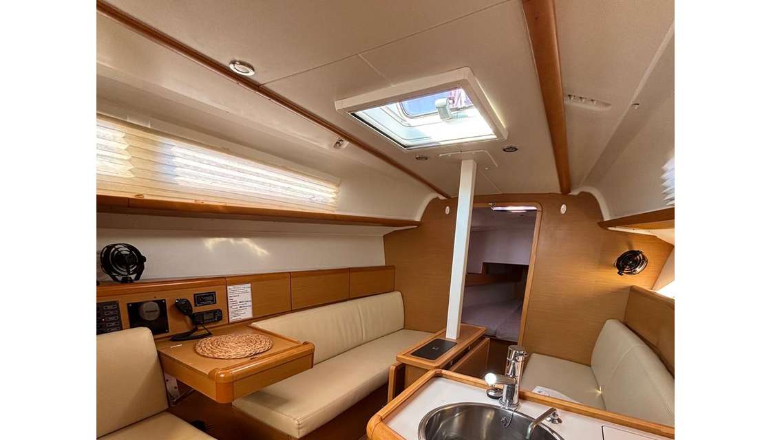 Sun Odyssey 33i