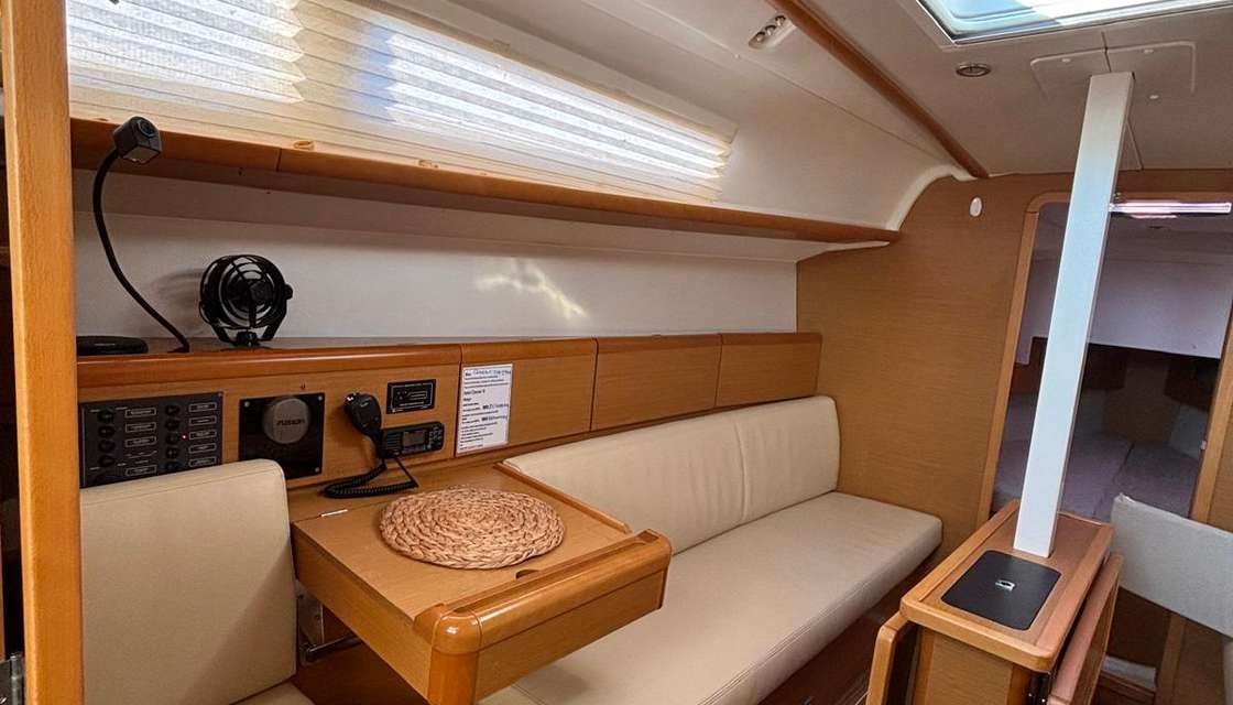 Sun Odyssey 33i