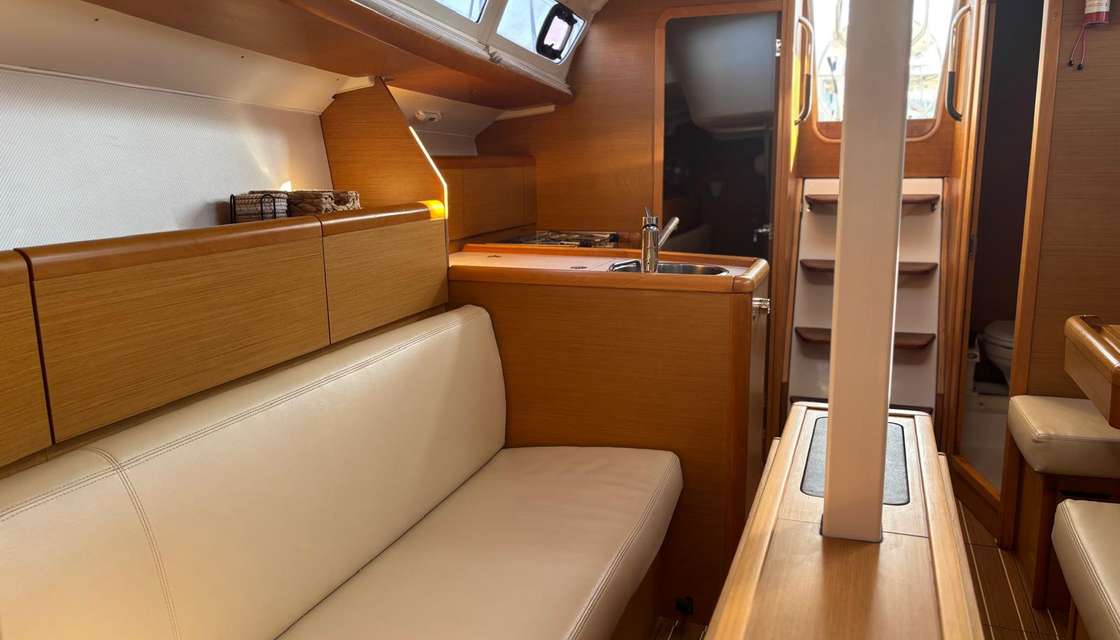 Sun Odyssey 33i