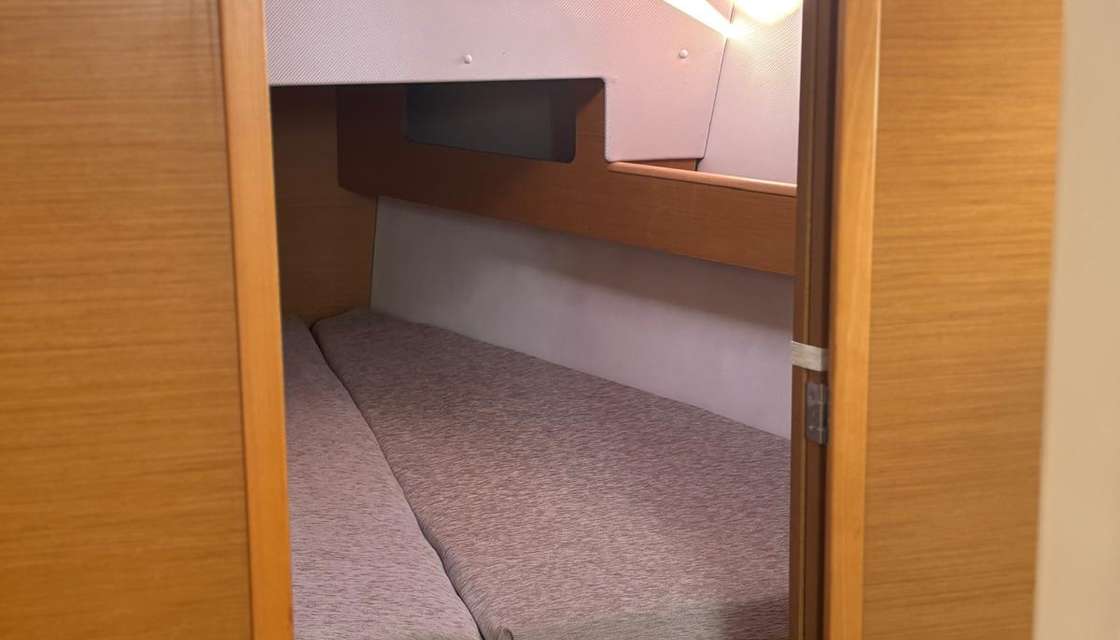 Sun Odyssey 33i