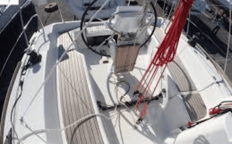 Sun Odyssey 33i Performance