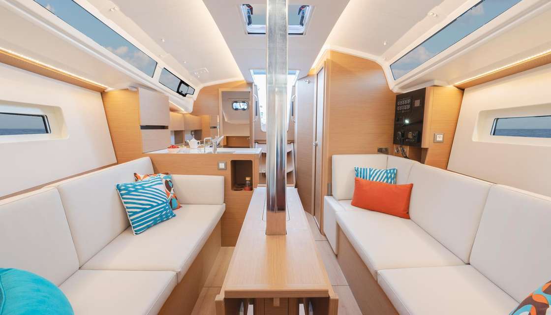 Sun Odyssey 350