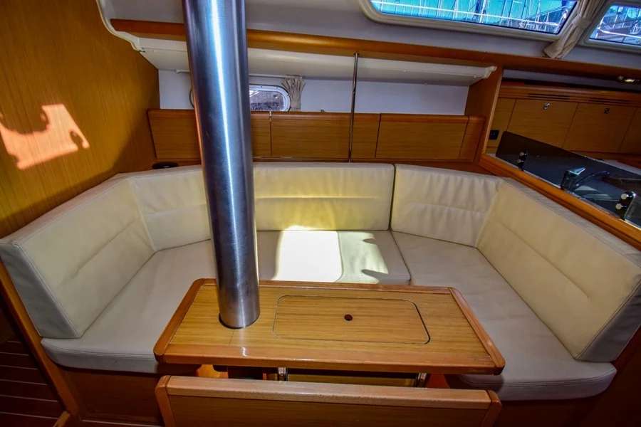 Sun Odyssey 36i