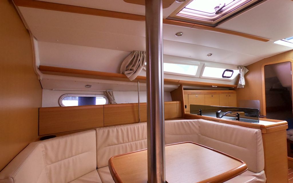 Sun Odyssey 36i Performance