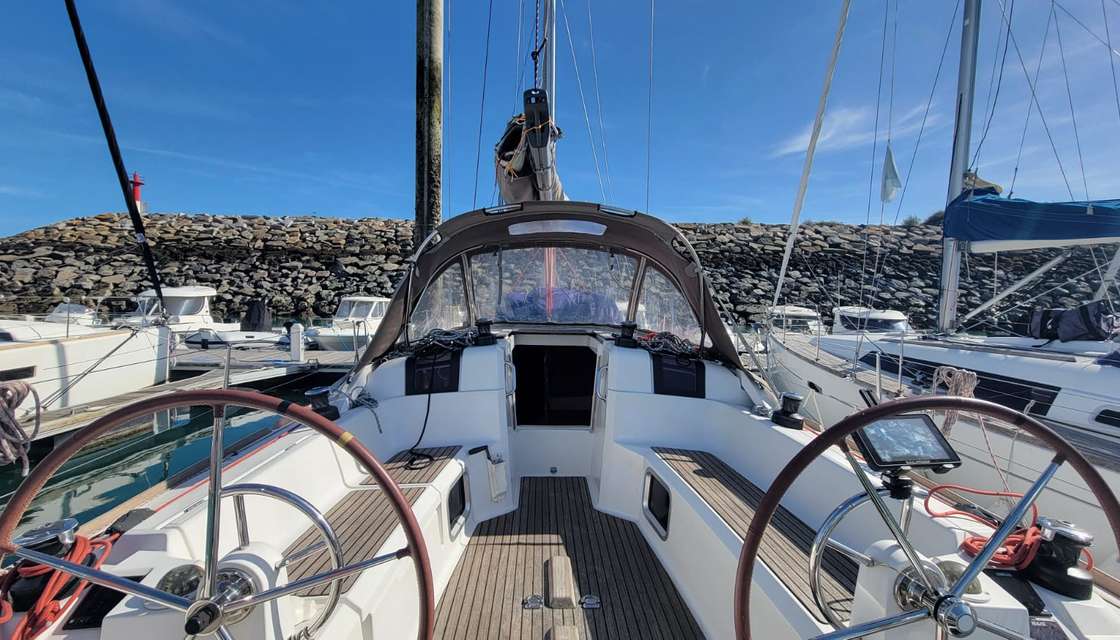 Sun Odyssey 379