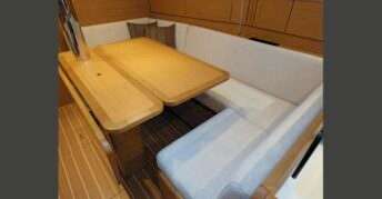 Sun Odyssey 379
