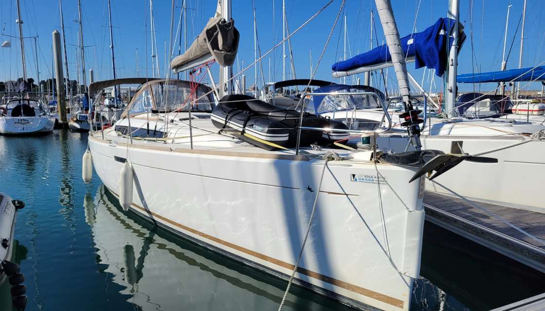 Sun Odyssey 379
