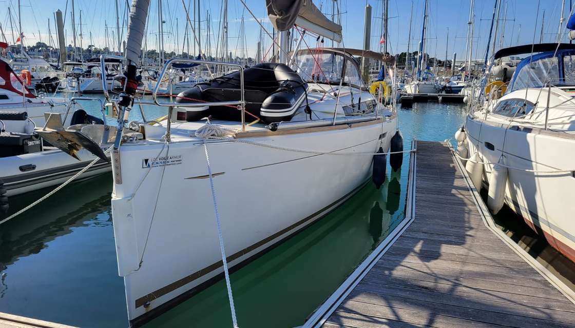 Sun Odyssey 379