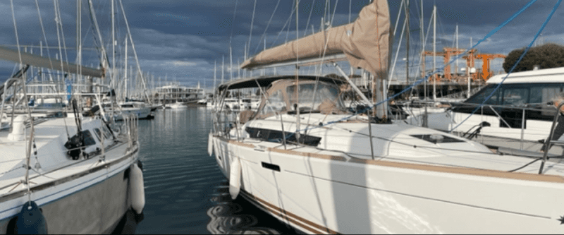 Sun Odyssey 379