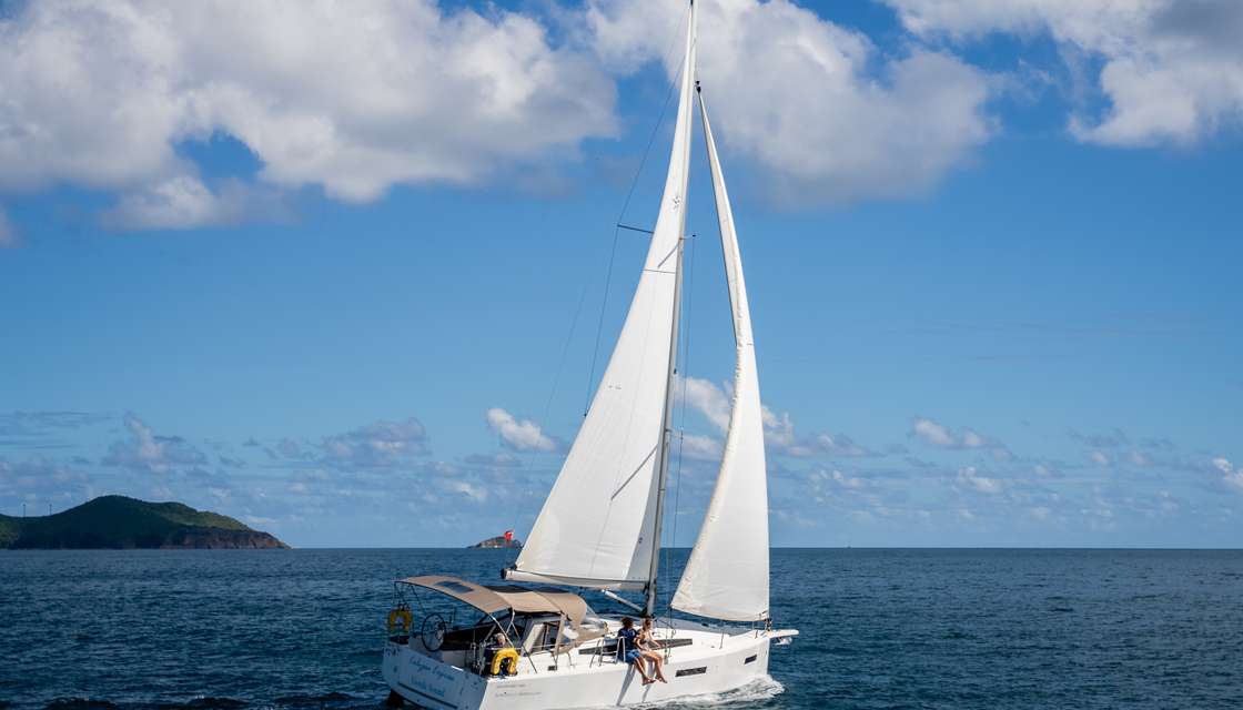 Sun Odyssey 380