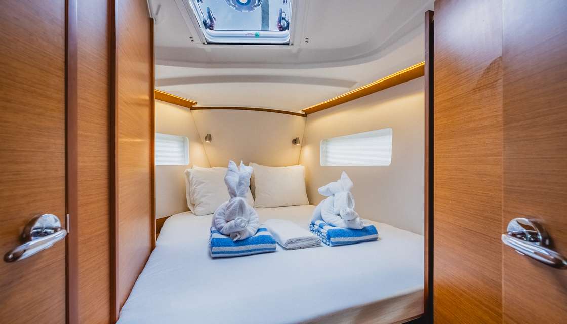 Sun Odyssey 380