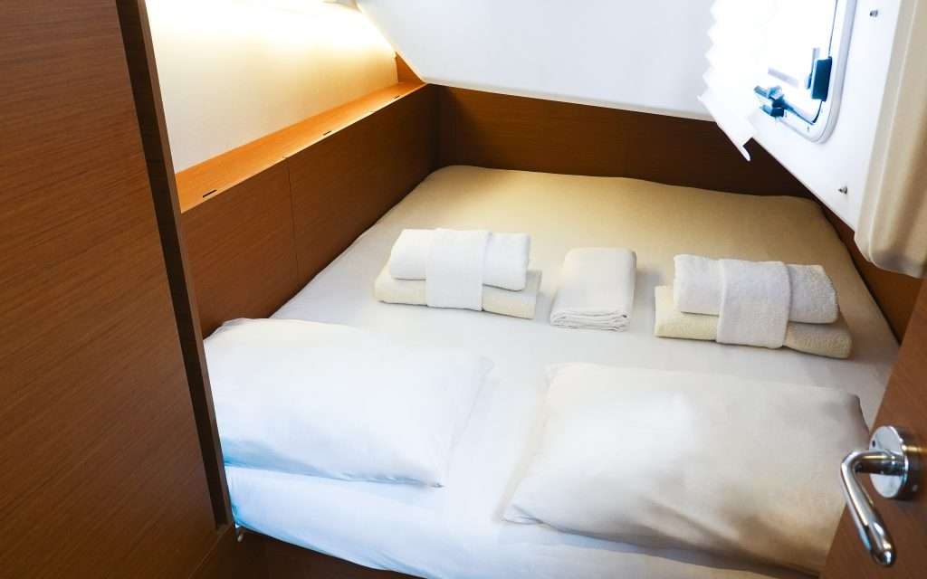 Sun Odyssey 380