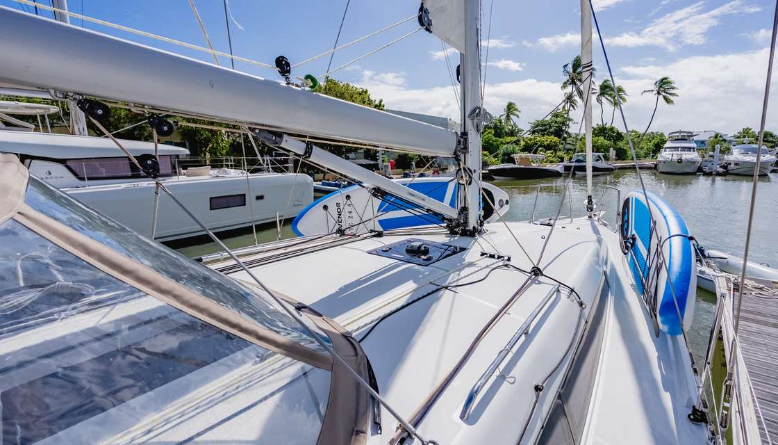 Sun Odyssey 380