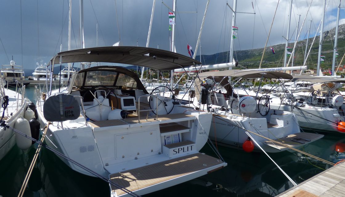 Sun Odyssey 389