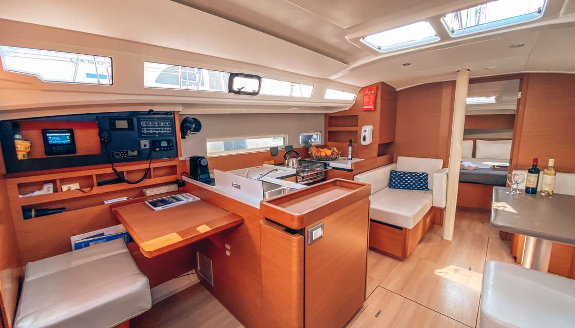 Sun Odyssey 410